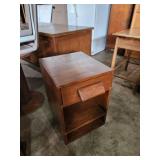 End table 24x15x18