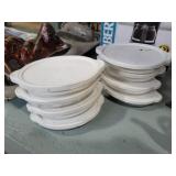 8- 1 cup Pyrex dishes with lids