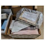 Metal trays, towels