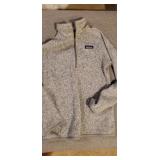 Mens patagonia size med. Half zip pullover