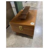 Shoe shining accessories and stand