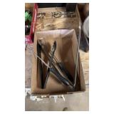 Kitchen/food tongs (x3)