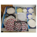 Vintage round lace paper doilies asst sizes