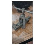 Chicago tools thread checker and puller
