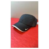 Nike Adult unisex black Nike hats golf hat (new)