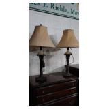 Matching pair of lamps one missing tip screw