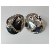 Silver art Deco earrings marked 925    .605 oz