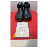 Waterproof black boots fleece lined boots Woman
