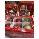 Four pack Victoria collection Christmas ornaments