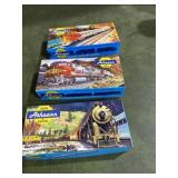 3 Athearn HO scale train car sets