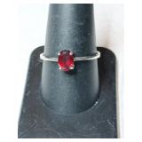 Silver Garnet stone ring marked 925 size 9.