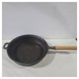 Wkm 10in fry cast iron skillet