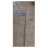 Unmarked 9ft 6in wooden handled fishing reel