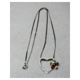 Silver chain w/heart-shaped pendant Marked 925.