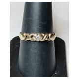 Gold Clear Stone heart-shaped ring marked 10K