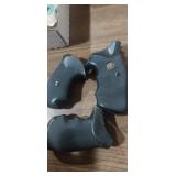 Rubber pistol grips