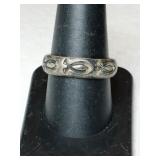 Silver fish band ring marked 925 BSD   size 9.
