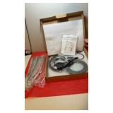 Soldering helping hands with magnifier and glass