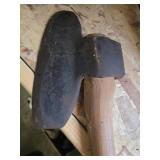 8 lb Broadhead Hewing Axe maker unknown