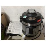 Emerald's pressure air fryer plus, appears new