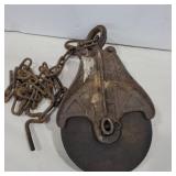 Cast iron and wood pulley 11in