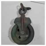 Cast iron pulley 9in