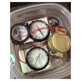 4 compasses