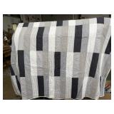 Nautica quilt comforter 84 x 84'