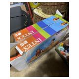 To Intex explorer 200 boat sets