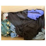 Box lot of assorted womenï¿½s clothing in various