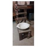 Planter chair with Hager bowl