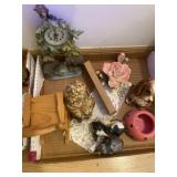 Mixed Dï¿½cor Lot ï¿½ Bear Scene Clock, Dog Figurine,