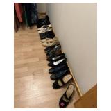 Take all women's dress shoes size 8-8 1/2 mostly