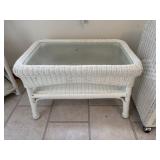 White Wicker Glass-Top Table ï¿½ Approx. 18' Tall x