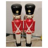 2 blow mold toy soldiers 31 in tall unlighted