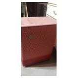 Vintage 1950s Mid Century MCM Laundry HAMPER P