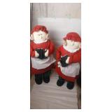 Twin Stand up caroling Christmas  figures 31in