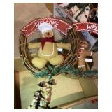 Gingerbread holiday wreaths and two candle