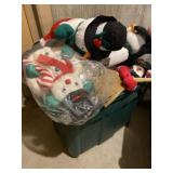 Tote overflowing of plush Christmas decoration
