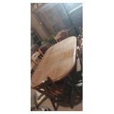Dining room table withb2 leaf, and 6 chairs made