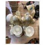 Collection of Onyx, bookings and small marble