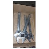 Adjustable wrench assortment