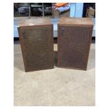 Pair of vintage Rectilinear XII speakers, one has