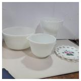 2 white glass Pyrex mixing bowls, large vase and