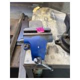 4 inch Irwin bench vise