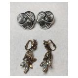 Crown Trifari gold tone clear rhinestone clip-ons