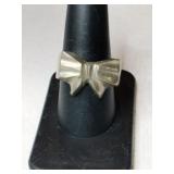 Silver bow ring marked Mexico. Size 9.5