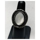 Silver native American mother of pearl ring size