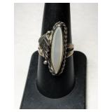 Silver Navajo mother of pearl Ring size 7. 5