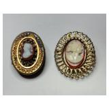 Cameo brooch and makeup brooch